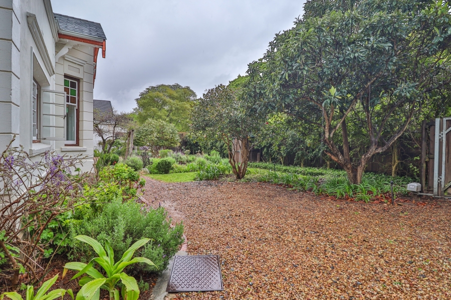 5 Bedroom Property for Sale in Mostertsdrift Western Cape